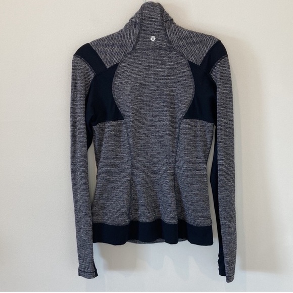 Lululemon Bhakti Yoga Jacket in Gray/Coco Pique Black / Black Size 10 MSRP $128 - Picture 9 of 14